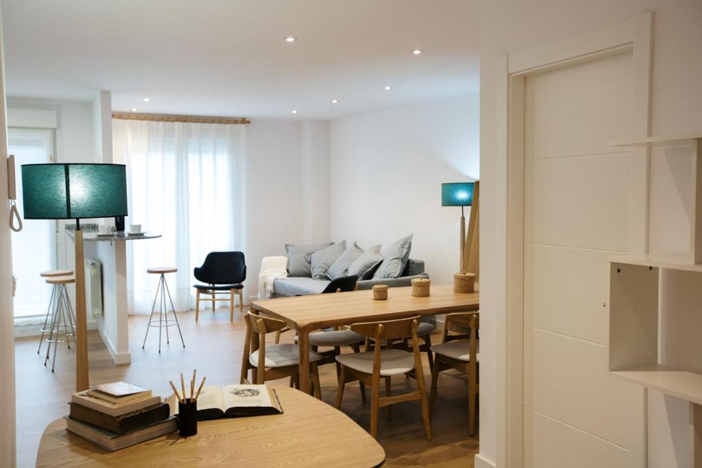 Apartamentos Tiu Enrique 4 Piso Onís エクステリア 写真